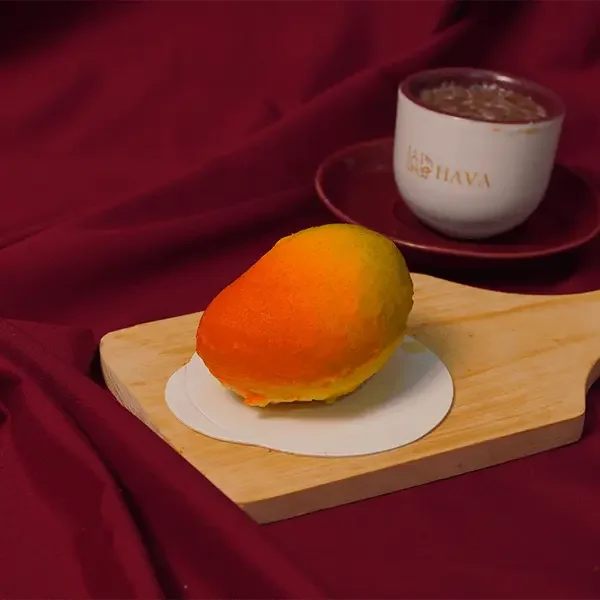 Manggo Mousse Cake